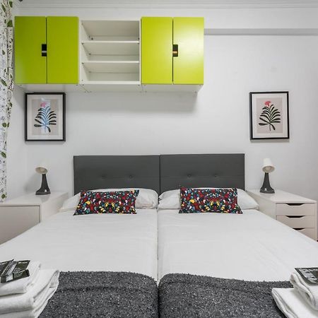Ybarra Apartment By People Rentals Bilbao Exterior photo